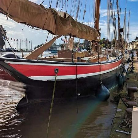 Foch, Vue Mer, Coeur De Ville Pornic Exterior foto